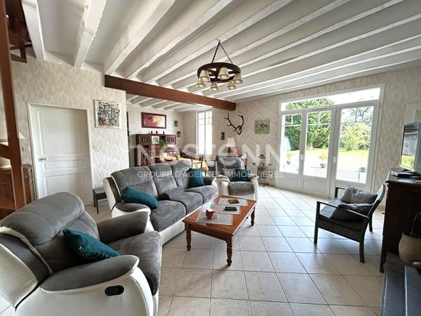 LONGERE 5 CHAMBRES AVEC DÉPENDANCES SUR TERRAIN DE 5800 M² EN CAMPAGNE DE VALENCAY (INDRE 36)