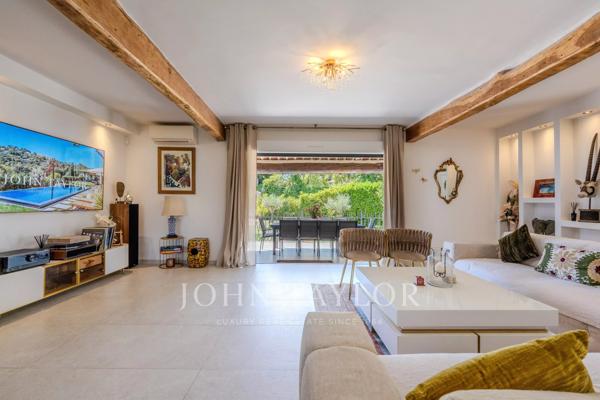 Villa avec vue panoramique, au calme et à pied des commerces