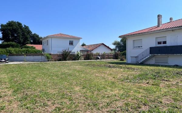 Terrain 259 200 € Boucau 376 m² DPE