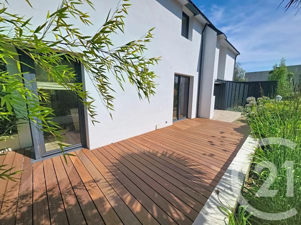 Maison à vendre  6 pièces - 156 m 2   LARMOR PLAGE  - 56