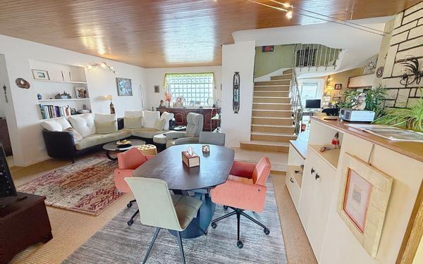 Appartement à vendre    7 pièces • 222,33 m2 Pau