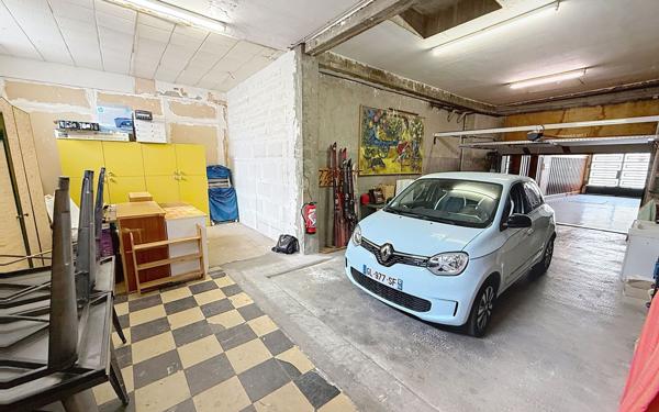 Appartement à vendre    7 pièces • 222,33 m2 Pau