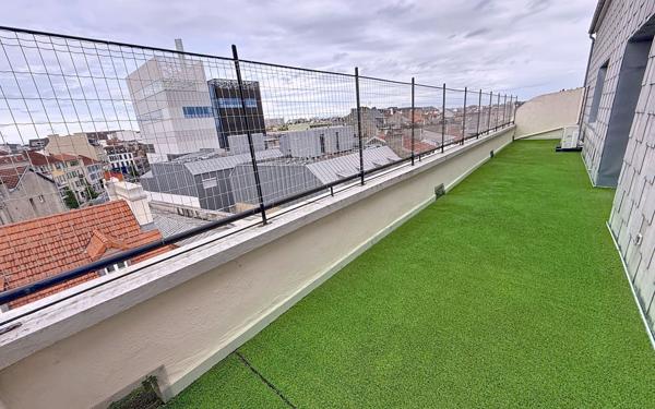 Appartement à vendre    7 pièces • 222,33 m2 Pau