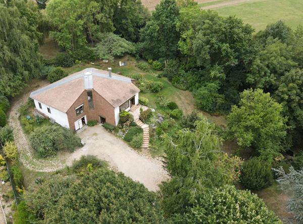 Maison Secteur Dourdan de 9 pièces de 270 m2 / Terrain divisble