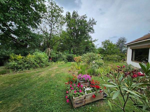 Maison Secteur Dourdan de 9 pièces de 270 m2 / Terrain divisble