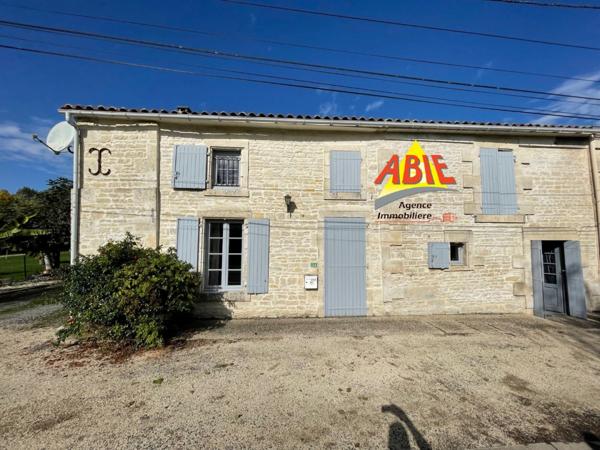 Maison  8 pièce(s)  5 chambre(s)  267.04 m²