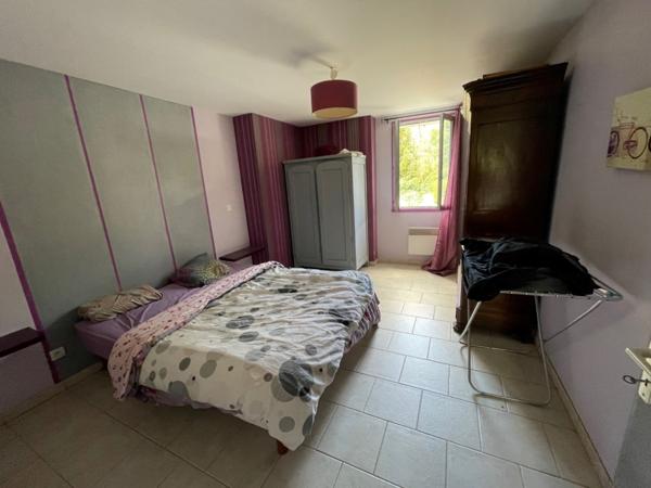 Maison  8 pièce(s)  5 chambre(s)  267.04 m²