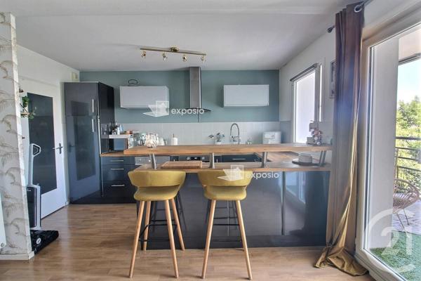 Appartement F3 à vendre  3 pièces - 75,08 m 2   BRUGES  - 33