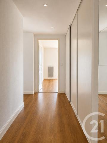 Appartement F3 à vendre  3 pièces - 75,08 m 2   BRUGES  - 33