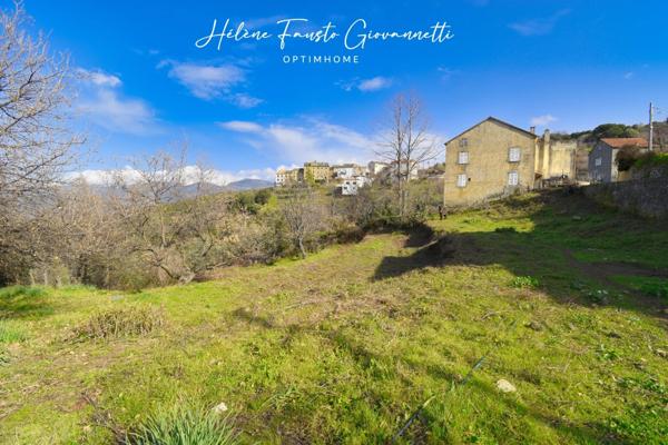 TERRAIN CONSTRUCTIBLE 1984m2 à RAPALE