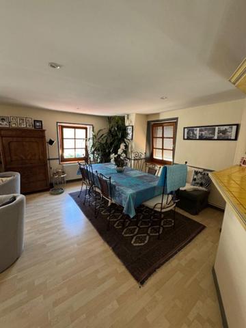 Appartement Gerardmer T 4 de 135 m2 et terrain constructible