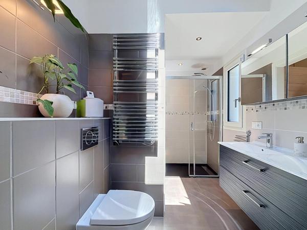 Maison rénovée avec studio indépendant