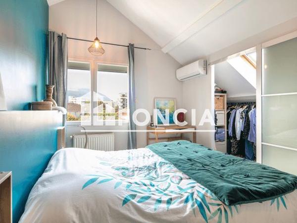 À vendre Maison 6 pièces 180 m² - Grenoble 38100