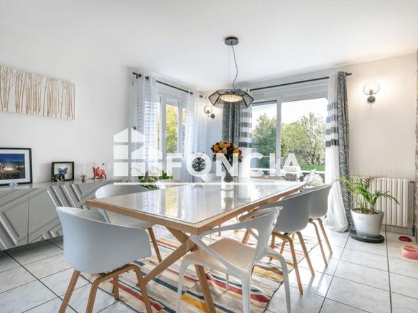 À vendre Maison 6 pièces 180 m² - Grenoble 38100