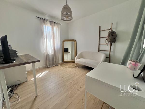 Maison contemporaine de 2022 aux belles prestations