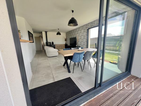 Maison contemporaine de 2022 aux belles prestations