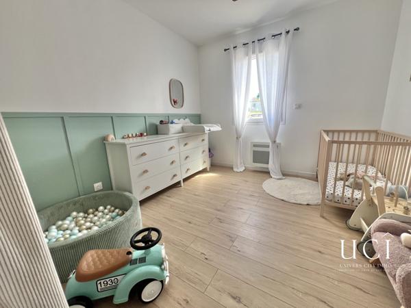 Maison contemporaine de 2022 aux belles prestations