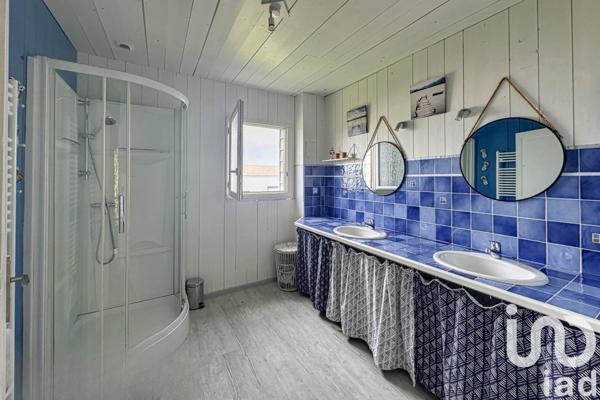 Maison à vendre 5 pièces 160 m² Saint-Médard-d'Aunis