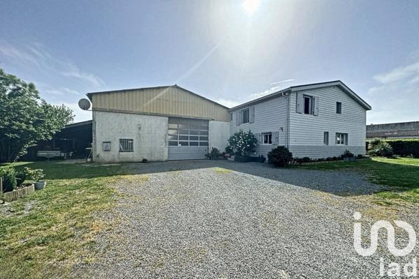 Maison à vendre 5 pièces 160 m² Saint-Médard-d'Aunis