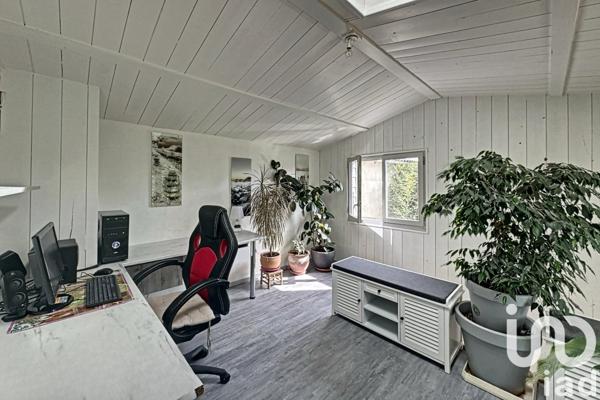 Maison à vendre 5 pièces 160 m² Saint-Médard-d'Aunis