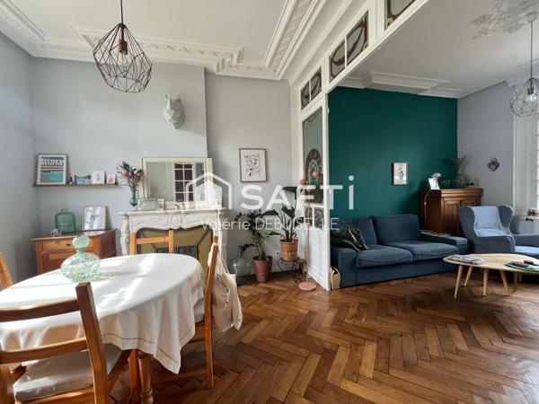 L'adresse où votre vie privée et vos ambitions professionnelles ne font plus de compromis, vivez le prestige et développez votre succès.