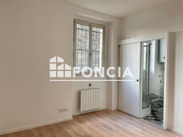 Location Appartement 2 pièces 30.56 m² - 0 RUE DES JARDINIERS Paris 75012