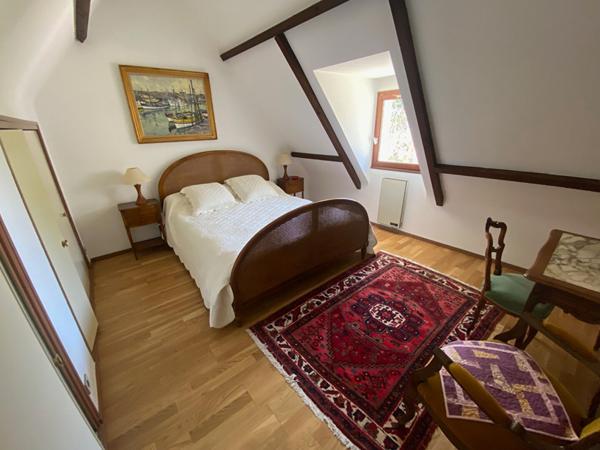 Concarneau Authentique Maison en pierre de 195 m² à deux minutes à pied des plages et sentiers côtiers