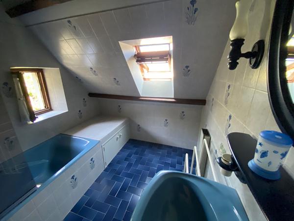 Concarneau Authentique Maison en pierre de 195 m² à deux minutes à pied des plages et sentiers côtiers