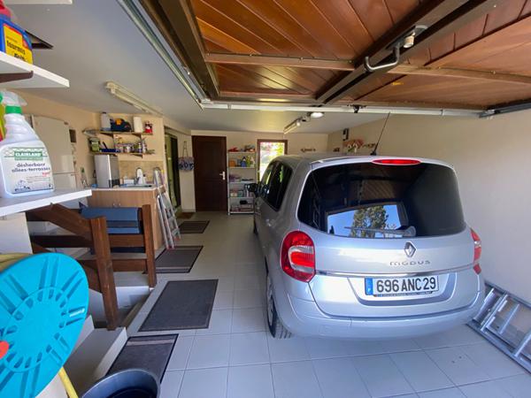 Concarneau Authentique Maison en pierre de 195 m² à deux minutes à pied des plages et sentiers côtiers