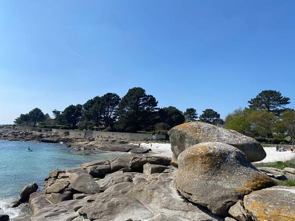 Concarneau Authentique Maison en pierre de 195 m² à deux minutes à pied des plages et sentiers côtiers