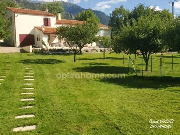Villa d’exception entourée de nature et montagnes à Fillols