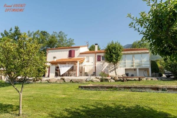 Villa d’exception entourée de nature et montagnes à Fillols
