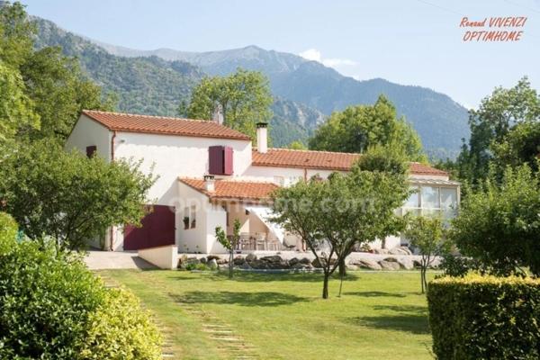 Villa d’exception entourée de nature et montagnes à Fillols