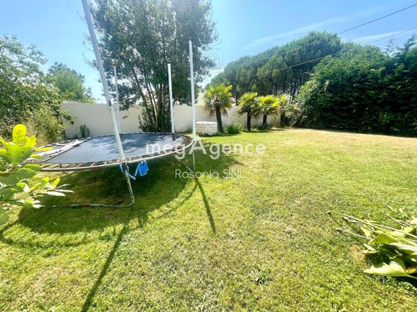 Maison à Les Sables-d'Olonne, 85100 - 9 pièces 243m²