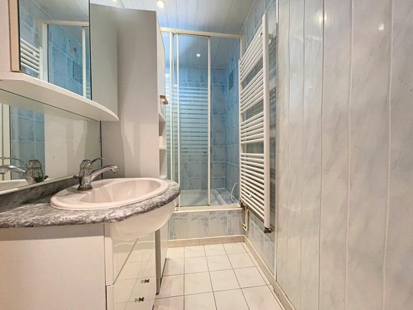 Appartement à louer    3 pièces • 65,74 m2 Valence