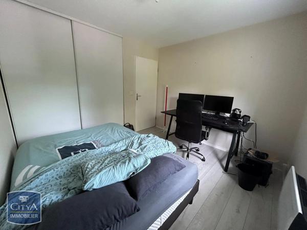 Appartement à louer 2 pièces 42.99m² Quimper (29000)