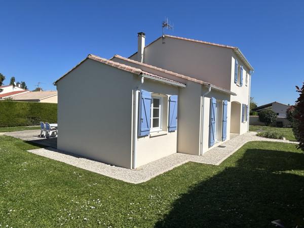 Maison - 7 pièces - 158 m²