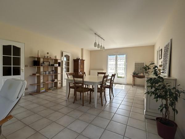 Maison - 7 pièces - 158 m²