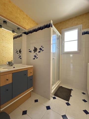 Maison - 7 pièces - 158 m²