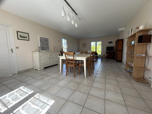 Maison - 7 pièces - 158 m²