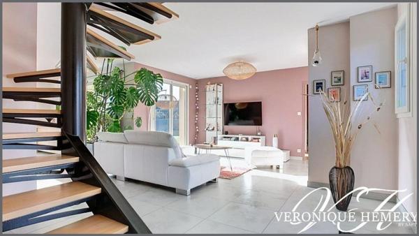 Belle prestation 4 chambres avec vie de plain pied tout confort, fonctionnelle et double garage