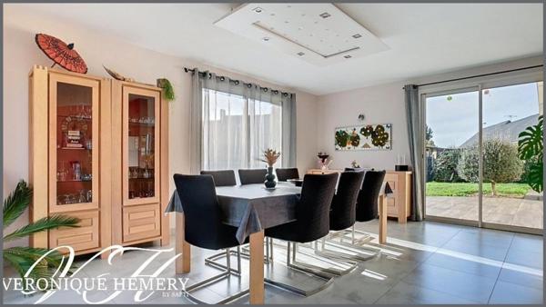 Belle prestation 4 chambres avec vie de plain pied tout confort, fonctionnelle et double garage