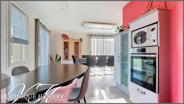 Belle prestation 4 chambres avec vie de plain pied tout confort, fonctionnelle et double garage