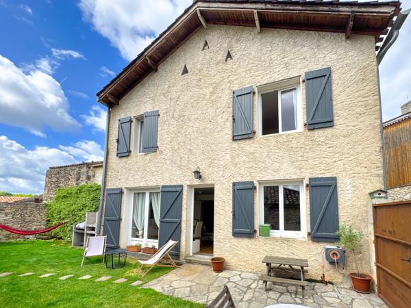 Maison à vendre à Montcuq-en-Quercy-Blanc (46800) - Lot