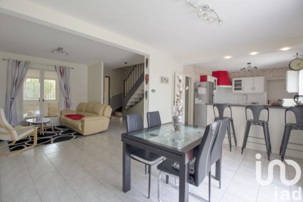 Maison à vendre 7 pièces 172 m² Mézières-sur-Seine