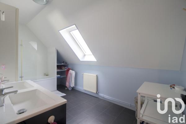 Maison à vendre 7 pièces 172 m² Mézières-sur-Seine