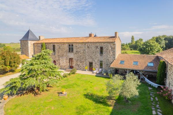 Maison à vendre à Coulonges-Thouarsais (79330) - Deux-Sèvres