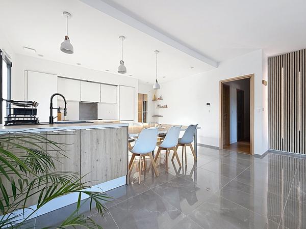 CINTEGABELLE : MAISON T5 A VENDRE DE PLAIN PIED SANS TRAVAUX