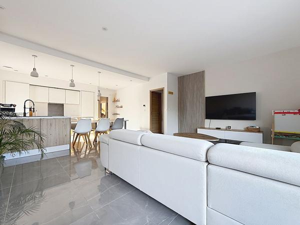 CINTEGABELLE : MAISON T5 A VENDRE DE PLAIN PIED SANS TRAVAUX