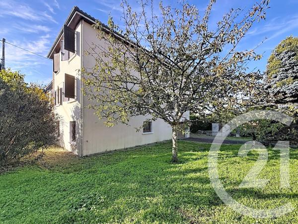 Maison à vendre  11 pièces - 190,94 m 2   ANGOULEME  - 16